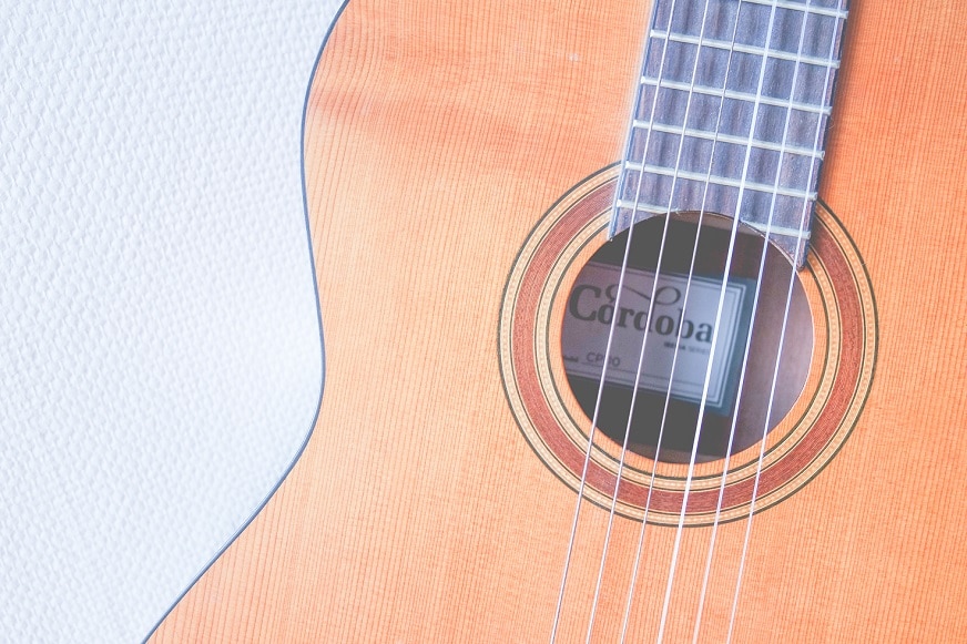 Comment choisir une guitare pour enfant ?